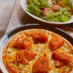 พิซซ่า แซลม่อนรมควัน