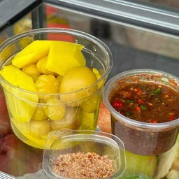 ของดองรวมๆ พริกเกลือลาว