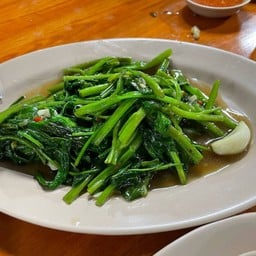 ผักบุ้งไฟแดง