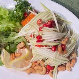 แซลม่อนทอดน้ำปลา