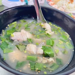 ต้มยำปลาช่อนทะเลน้ำใส  冬蔭功鱸魚清湯