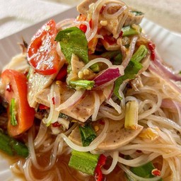 ตำเส้นเล็กหมูยอ