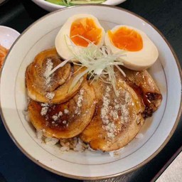 ข้าวหน้า หมูชาชู.