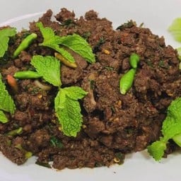 ก้อยคั่วเนื้อ