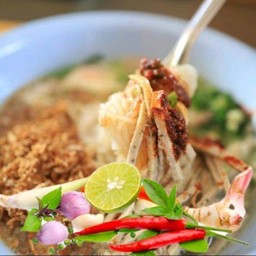 ก๋วยจั๊บญวนต้มยำ