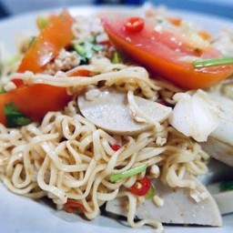 ยำมาม่า หมูยอ & หมูสับ