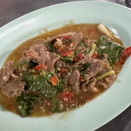เนื้อผัดโหระพา
