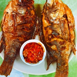 ชุดปลา2ตัวน้ำพริกแจ๋วปลาร้า1ถุงข้าวเหนียว2ถุง