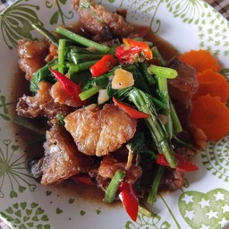 ข้าวผัดปลากระพงศ์ขึ้นไช้