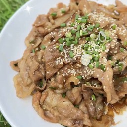 ข้าวหน้าหมูสไลด์