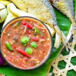 น้ำพริกกะปิ+ปลาทู+ผัก