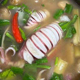 ต้มยำหมึกไข่