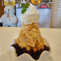 ปังเย็นชาไทย+วิป+ไข่มุกบุก