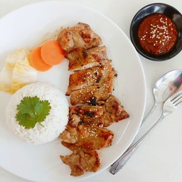ข้าวไก่ย่าง ซอสเทอริยากิหม่าล่า