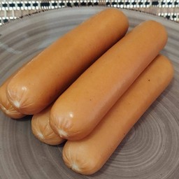 ไส้กรอกนึ่ง(บีลักกี้)