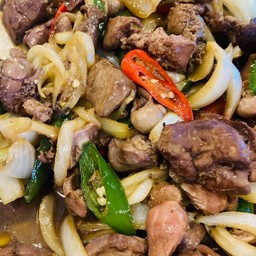 ผัดพริกเครื่องในไก่