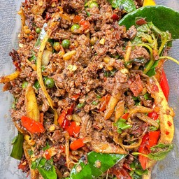 ผัดเผ็ดนก