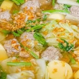 แกงจืดเต้าหู้ผักกาดขาวหมูสับ