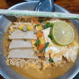 มาม่าต้มยำน้ำข้นไข่