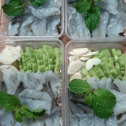 กุ้งแช่น้ำปลา 3 กล่อง   8-9 ตัว ตามขนาดไซส์