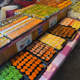 บ้านซูชิ ศรีสะเกษ(ตลาดโต้รุ่ง)