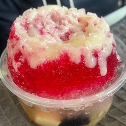 น้ำแข็งใส อากาศแบบนี้พอได้กินเทอเห้อ