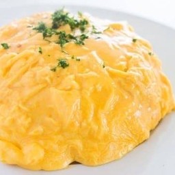ข้าวไข่ข้นคัก