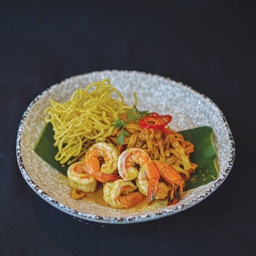 K10- ข้าวซอยผัดแห้ง กุ้ง (Dry Fried Khao Soi with Prawn)