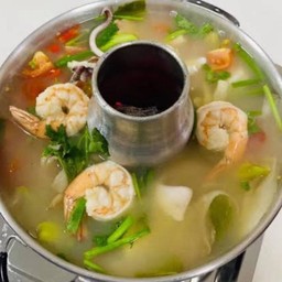 ต้มยำกุ้งขาวหม้อไฟ