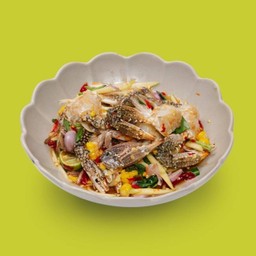 ตำมะม่วงปูม้า  -  Thai green mango salad with blue crab