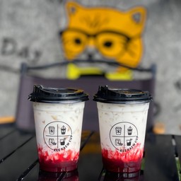 นมสดสตอเบอรี่