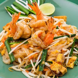 ผัดไทยกุ้งสด