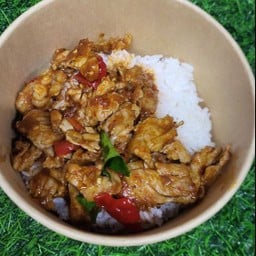 [อร่อยซ่ากับโค้ก] ข้าวพริกแกงเนื้อ + สไปรท์ ออริจินัล (กระป๋อง)