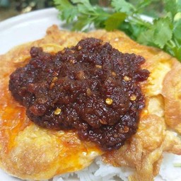 ข้าวไข่เจียวน้ำพริกกะปิ