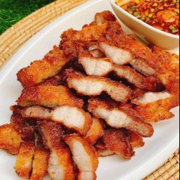 หมูทอดฉ่ำๆ