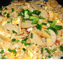 ข้าวผัดหมูยอ