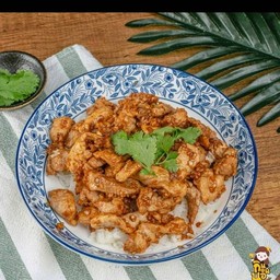 ข้าววหมูทอดกระเทียม