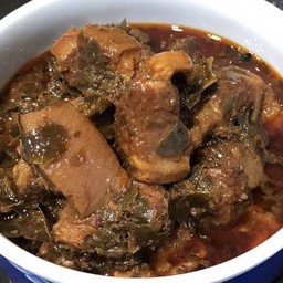 หมูต้มใบชะมวง