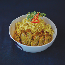 F10- ข้าวซอยเศรษฐี ไส้อั่ว Khao Soi (Sausage)