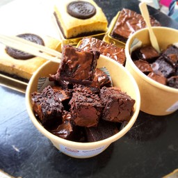 Yokmanee Sweet (หมูแดดเดียว/ขนมไทย/เบเกอร์รี่)