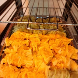 ขนมจีบหมู ไส้ ล้น