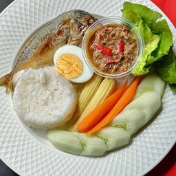 น้ำพริกปลาทูปลาร้าไข่ต้มปลาทูทอด ( กับข้าว )