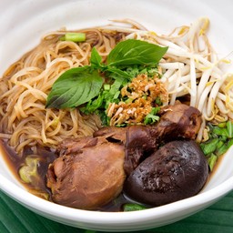 ก๋วยเตี๋ยวไก่มะระ
