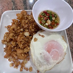ข้าวกระเพราหมูไข่ดาว(ไม่ใส่ใบกระเพรา)