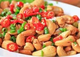 ยำเม็ดมะม่วง