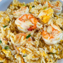 ข้าวผัดกุ้งจานกลาง