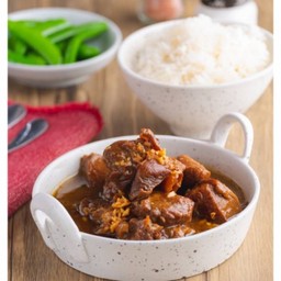 ซี่โครงหมูพะโล้ขลุกขลิก