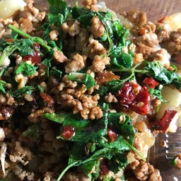 ข้าวผัดกะเพรา