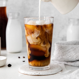 HIWPEEK Cafe & Restuarant หิ้วปีก คาเฟ่แอนด์เรสเตอรอง -