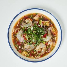 ยำกุ้งสดหรือยำกุ้งสุก